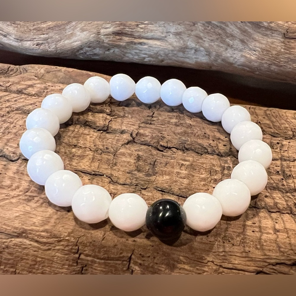 New Black Onyx & White Faceted Agate Bracelet Natural Stone Beaded Stretchy 8mm